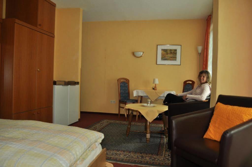 Haus Mariann Hotel Bad Wildungen Buitenkant foto